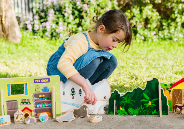 Imaginative Play Wooden People for Toddlers Loose Parts Kits and Sensory Bins THE FRECKLED FROG Peg People of the World Set of 10 Ages 12m+ Imaginative Play Wooden People for Toddlers Loose Parts Kits and Sensory Bins THE FRECKLED FROG Peg People of the World Set of 10 Ages 12m+